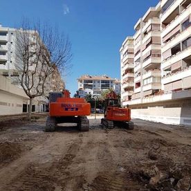 Excavaciones y Transportes Benalvalle calle en obra